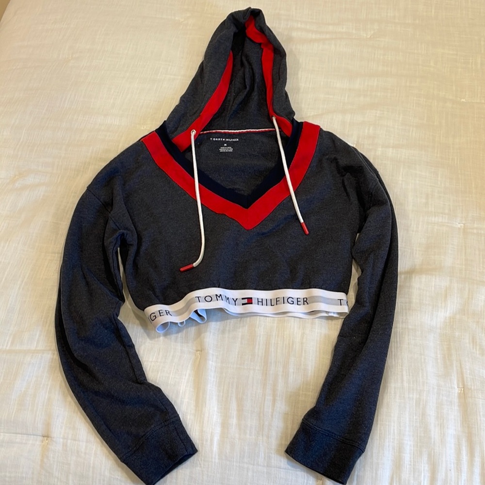 Tommy Hilfiger cropped hoodie